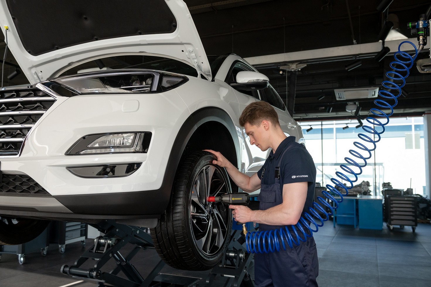 Сезонный шиномонтаж с ВЫГОДОЙ в «Авторай-Заволжье»